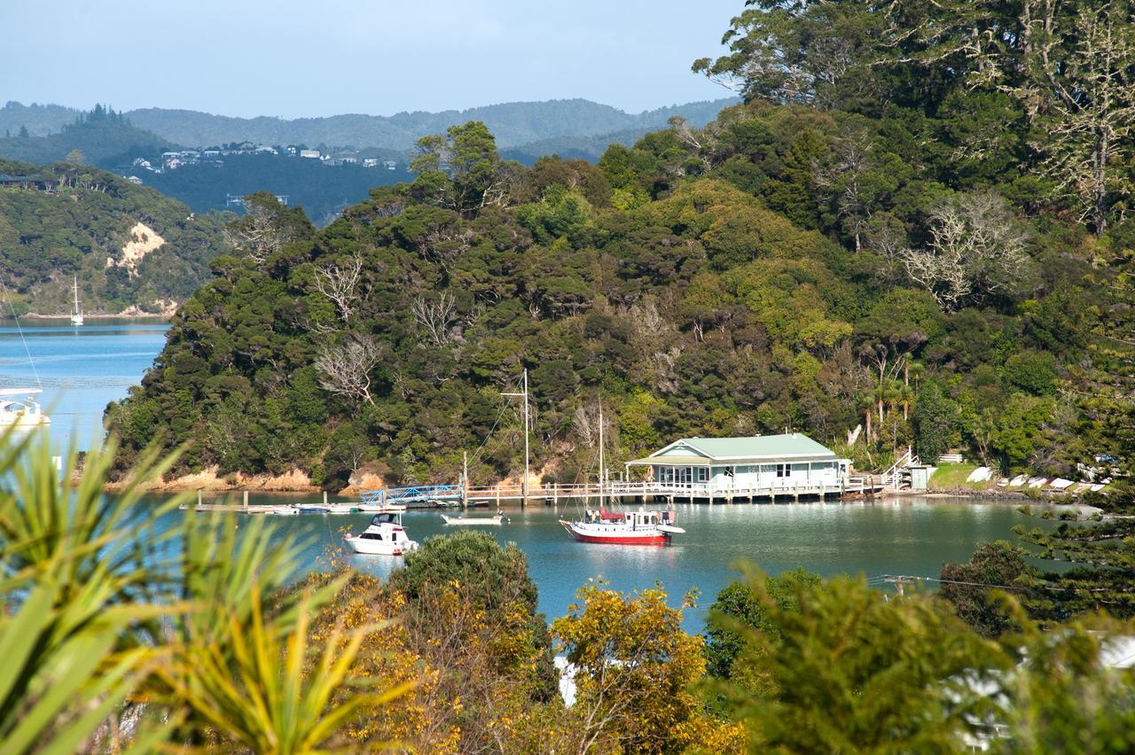 The Black Bach Villa Russell Exterior photo